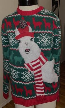 33 Degrees 3D Llama w/ Scarf And Pom Hat Cute Ugly Christmas Sweater Party size